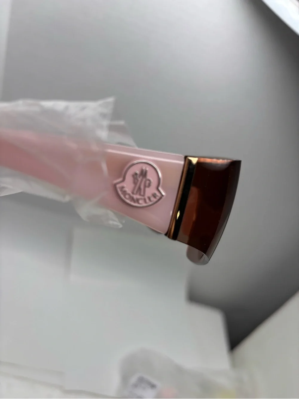 Authentic Moncler Ombrate ML0247 72E Pink and Gold Frames Smoky Lens Sunglasses